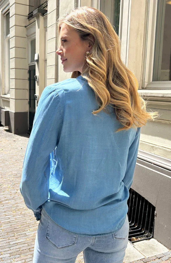 Ava | Elegant Puffärmad Denimblus för Kvinnor 4