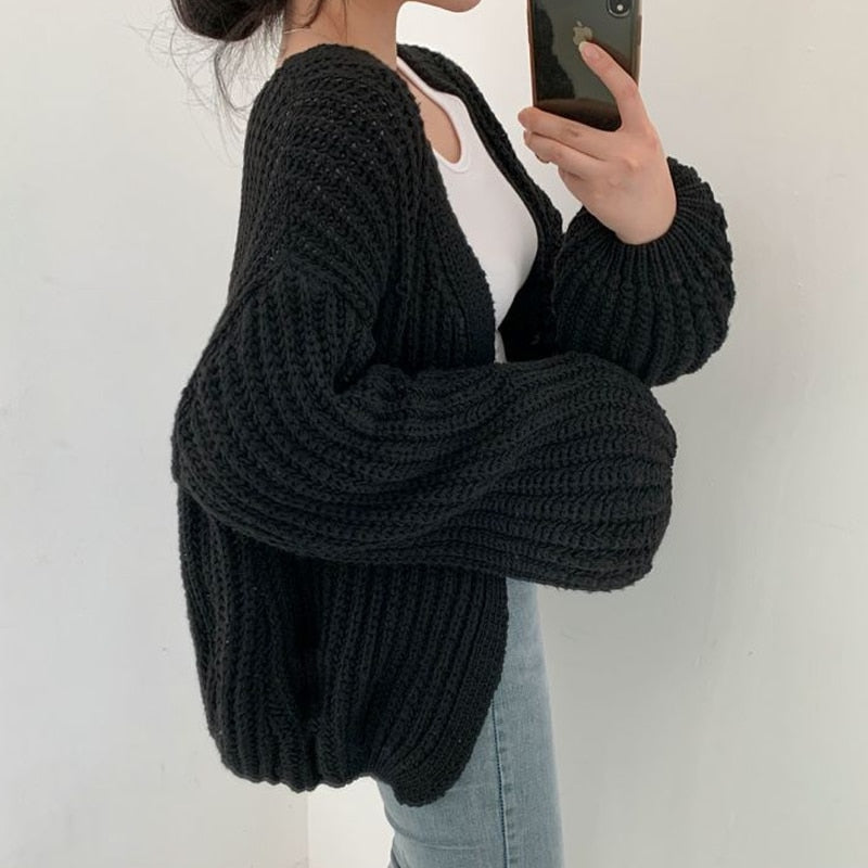 Chunky Knit Cardigan | Oversize Sweater with Balloon Sleeves | Stylish and Comfortable for Autumn and Winter 1