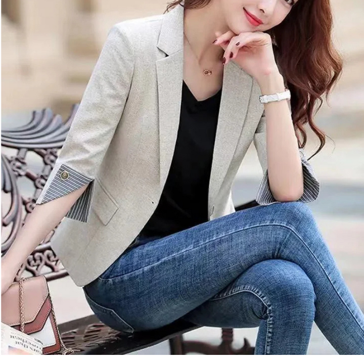 Elegant Damblazer | Slim Fit Kavaj med Randigt Foder för Modern Stil 2