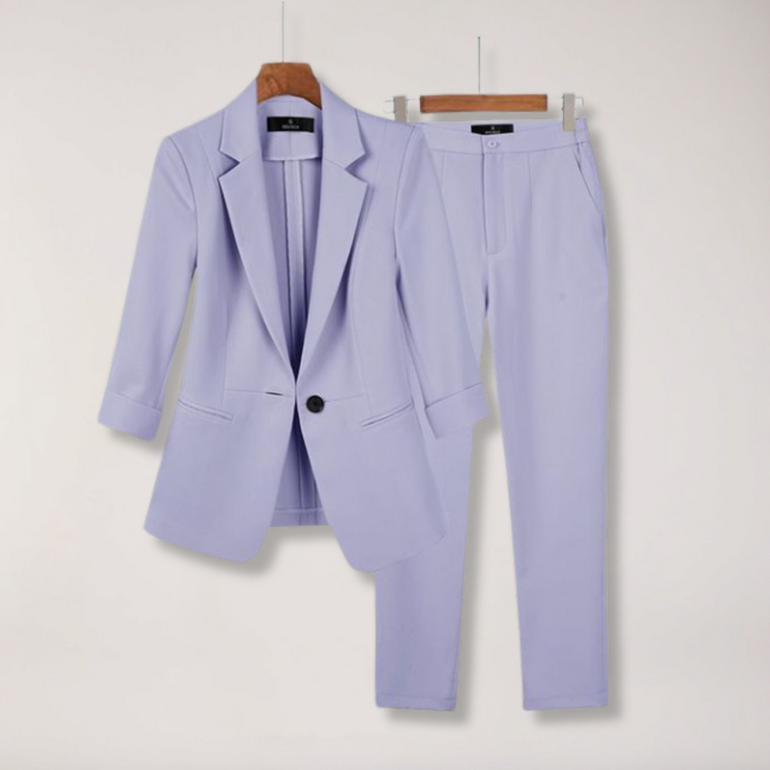 Elegant Kavaj & Byxor Set för Kvinnor med Skräddarsydd Design | Mångsidig Outfit för Kontor och Formella Tillfällen 4