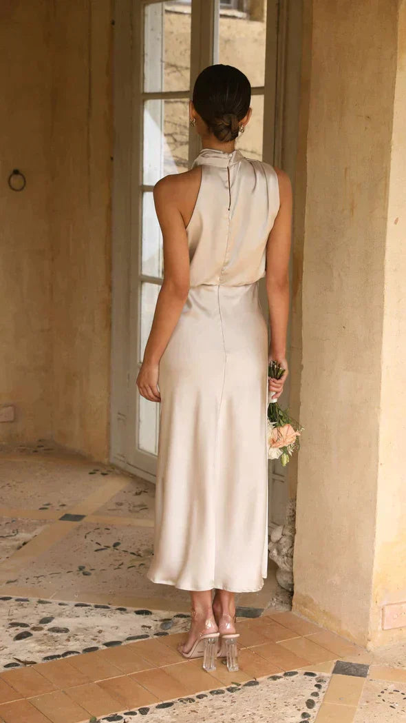 Elegant Klänning Dam | Halter Midi Klänning med Draperad Halsringning | Perfekt för Bröllop och Sommarfester 1