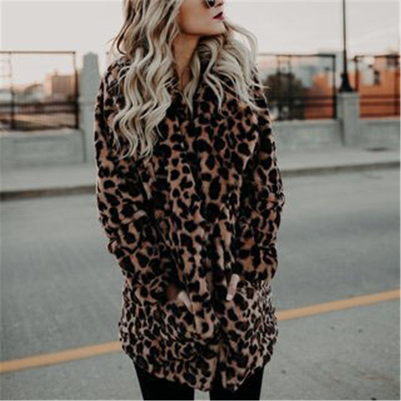 Elegant Leopard Vinterkappa Dam med Slim Fit Design | Mysig och Stilig för Kalla Dagar 2