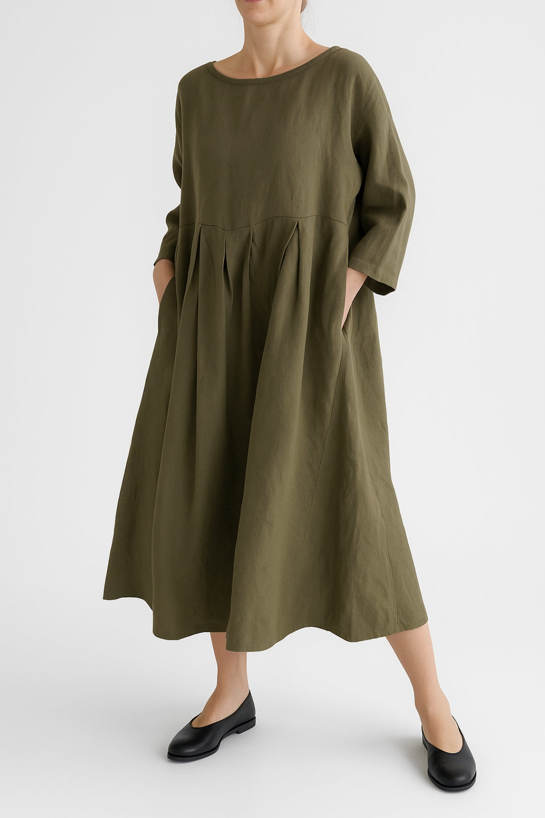 Elegant Midiklänning Dam med Avslappnad Passform och Veckdetaljer | Perfekt för Casual och Smart Casual Stil 1