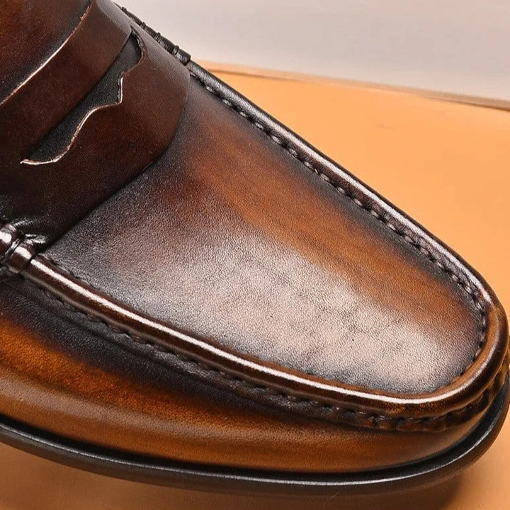 Elegant Mockasiner i Konstläder | Slip-On Design med Metallaccent | Komfortabel Passform för Tidlös Stil 8