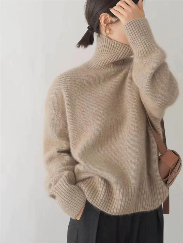 Elegant Oversized Stickad Dam Tröja med Rullhals och Ribbstickad Design för Bekväm Värme 2