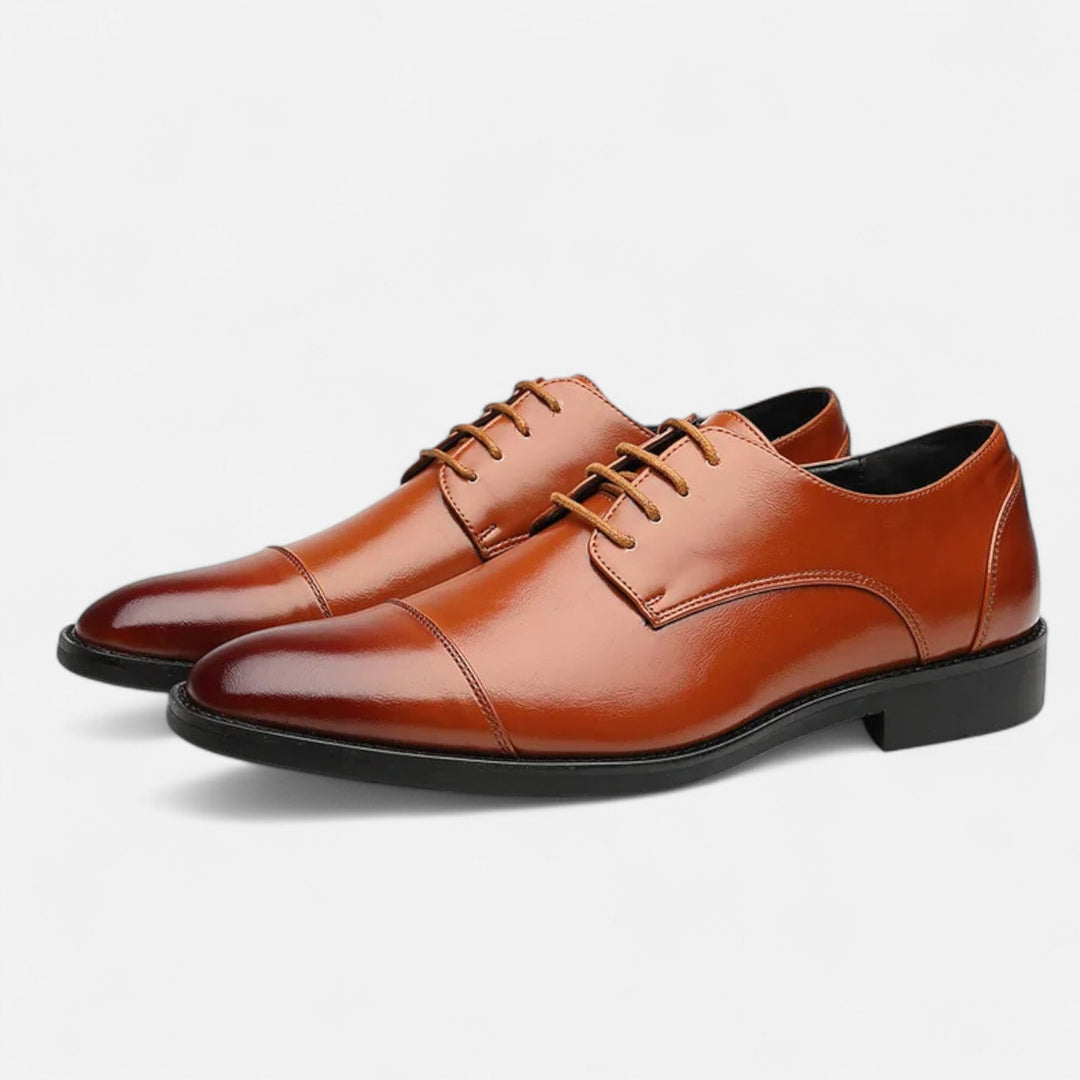 Elegant Oxford Skor för Män med Polerad Yta | Tidlös Design för Komfort och Stil 0