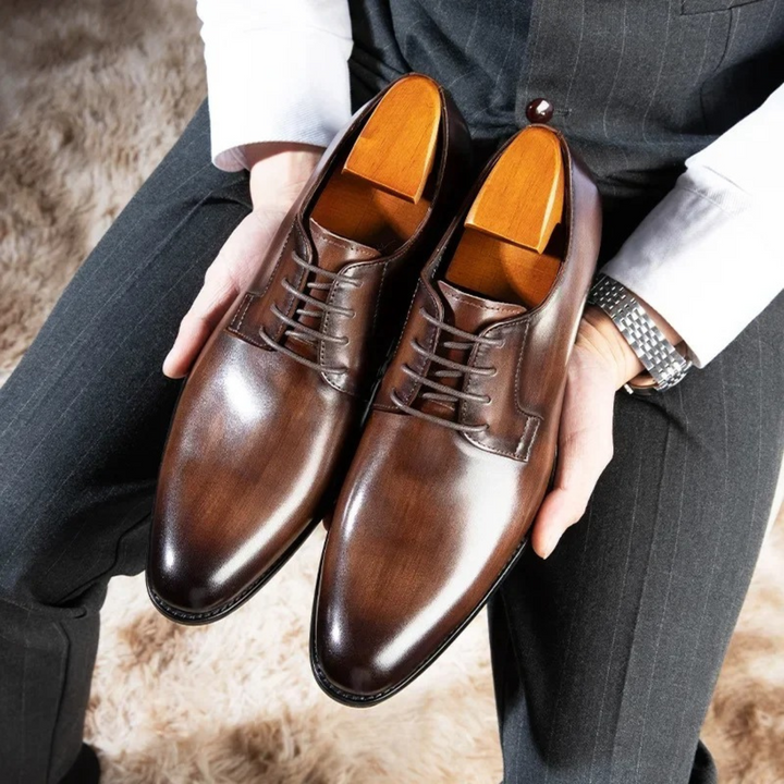 Elegant Oxford Skor för Män med Snörning | Tidlös Design för Formella Tillfällen 1