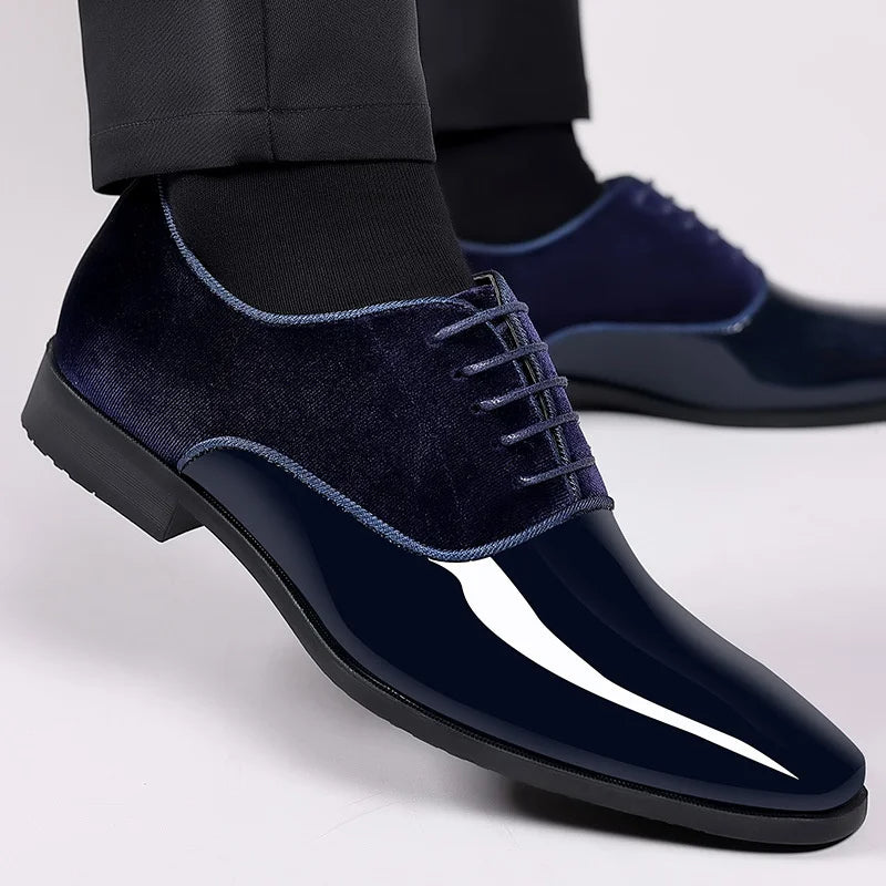 Elegant Oxfordskor för Män med Glänsande Patentfinish | Perfekta för Formella Tillfällen 0