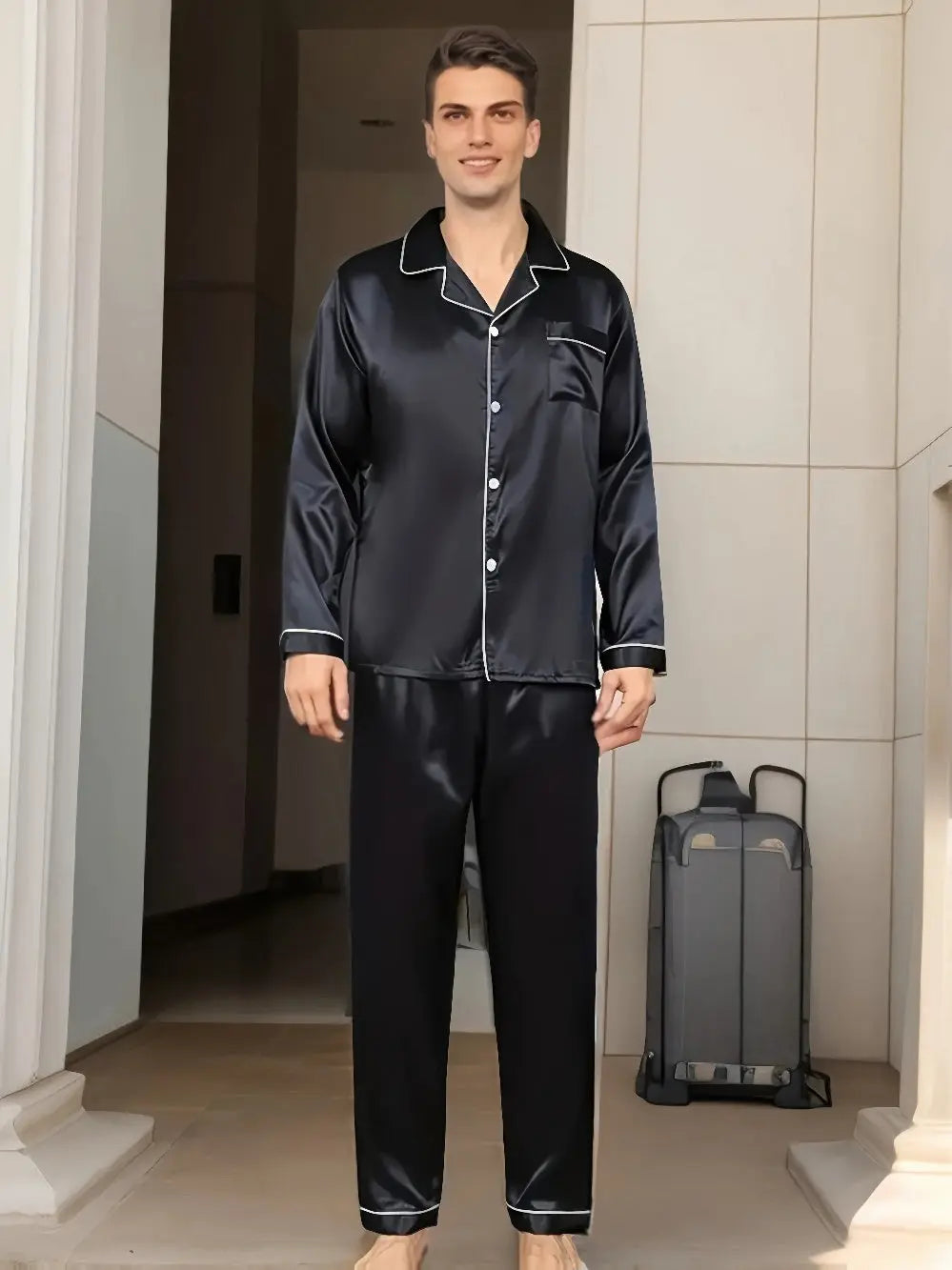 Elegant Pyjamas Set för Män i Satin med Krage | Tidlös och Bekväm Design för Avkoppling 2