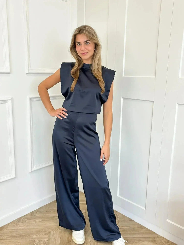 Elegant Rygglös Jumpsuit med Vida Ben | Lätt och Bekväm för Sommar 10