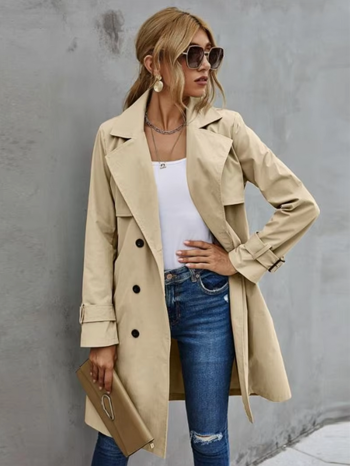 Elegant Trenchcoat för Kvinnor med Vindskydd och Midjebälte | Tidlös Stil för Alla Tillfällen 3