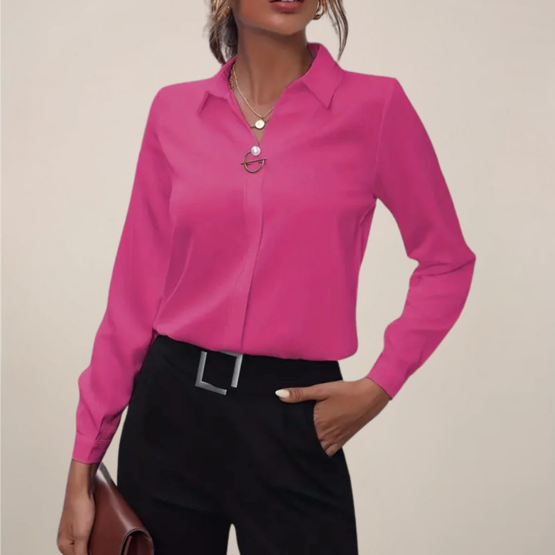 Elegant | Svart Blus med Krage och Minimalistisk Drapering | Perfekt för Arbete och Fritid 4