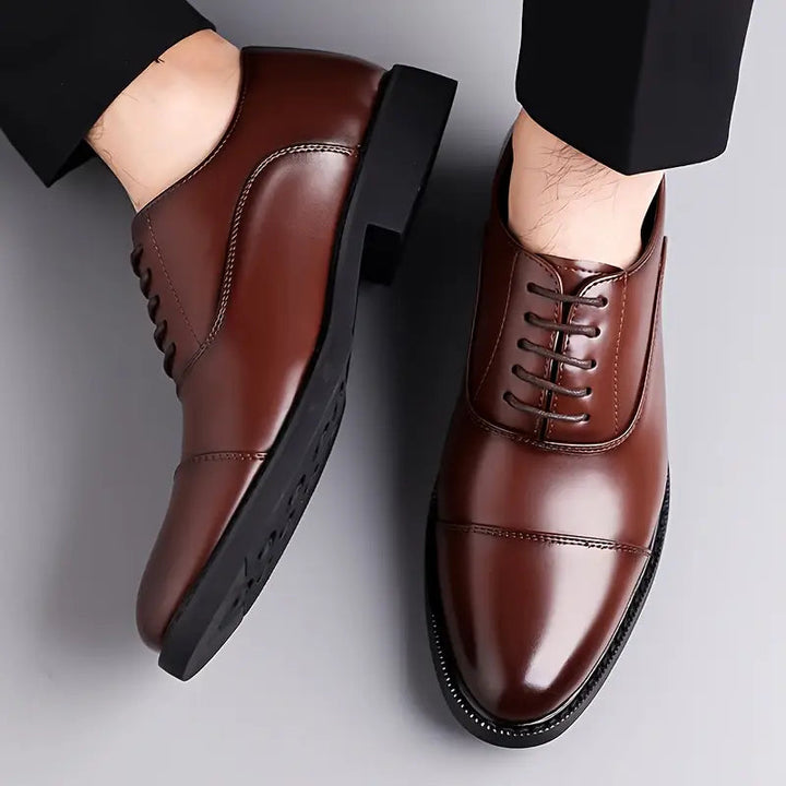 Eleganta Oxford Skor för Män med Snörning och Blank Finish | Perfekta för Affär och Fest 1