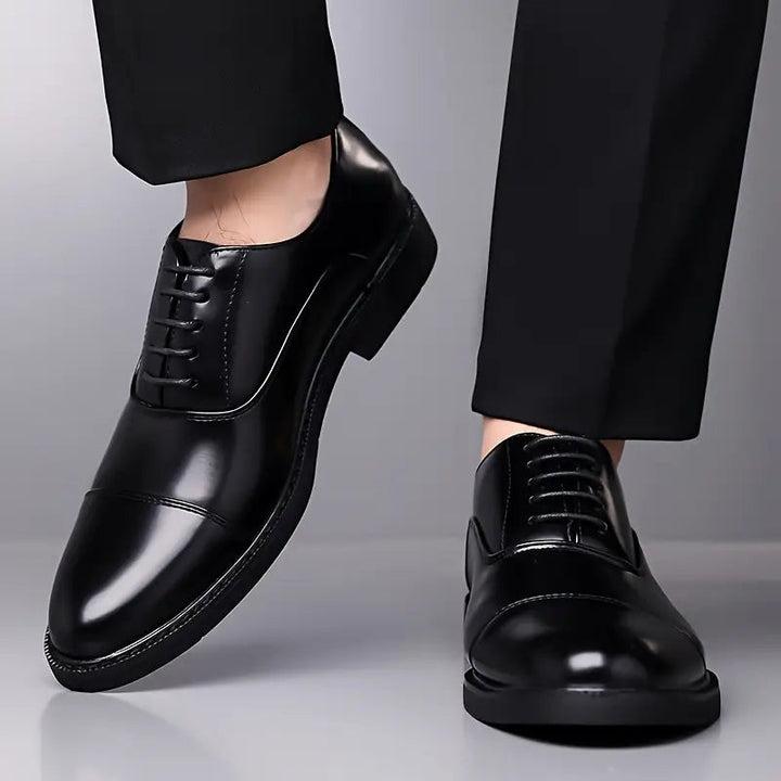 Eleganta Oxford Skor för Män med Snörning och Blank Finish | Perfekta för Affär och Fest 2