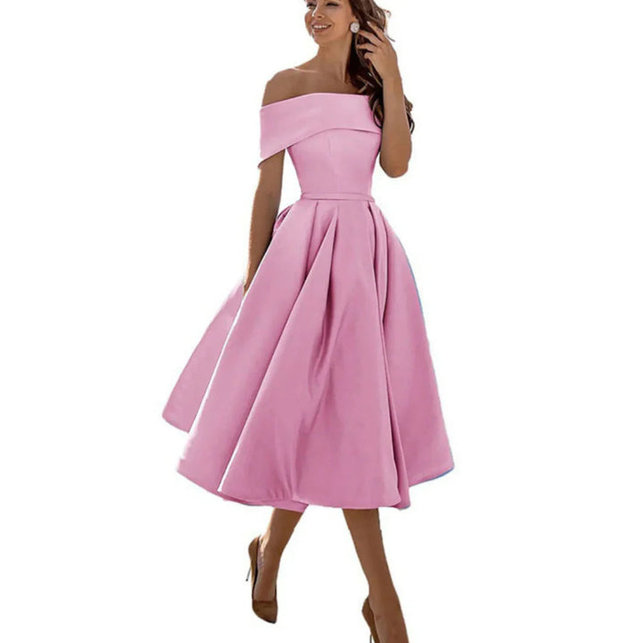 Ella | Elegant Off Shoulder Midiklänning Dam i Midilängd 10