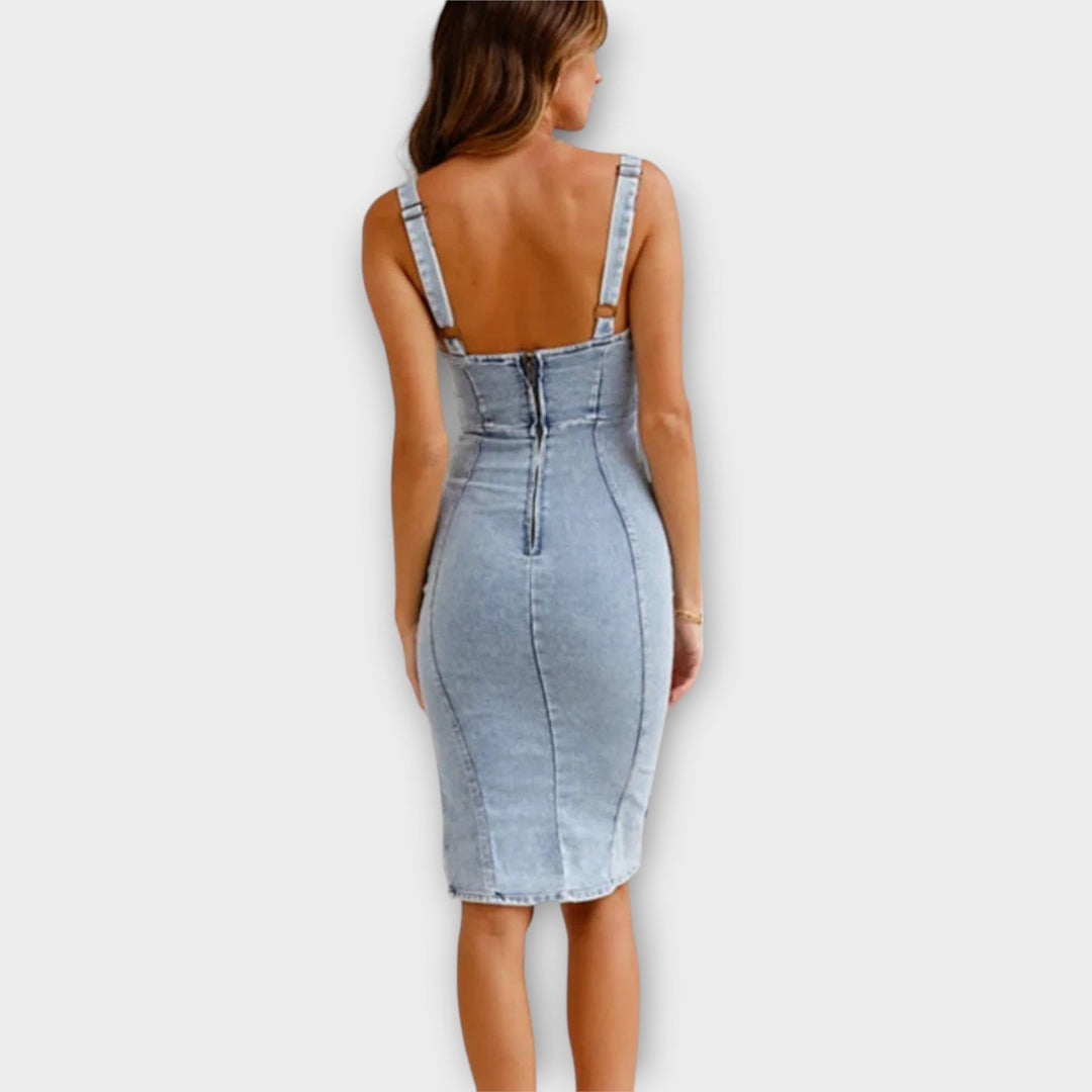 Ella | Figurnära Midiklänning Dam i Denim med Sidoslitsar 3