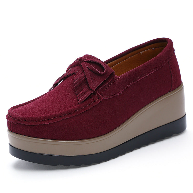 Emily | Elegant Slip-On Kilskor med Tofsrosett 10