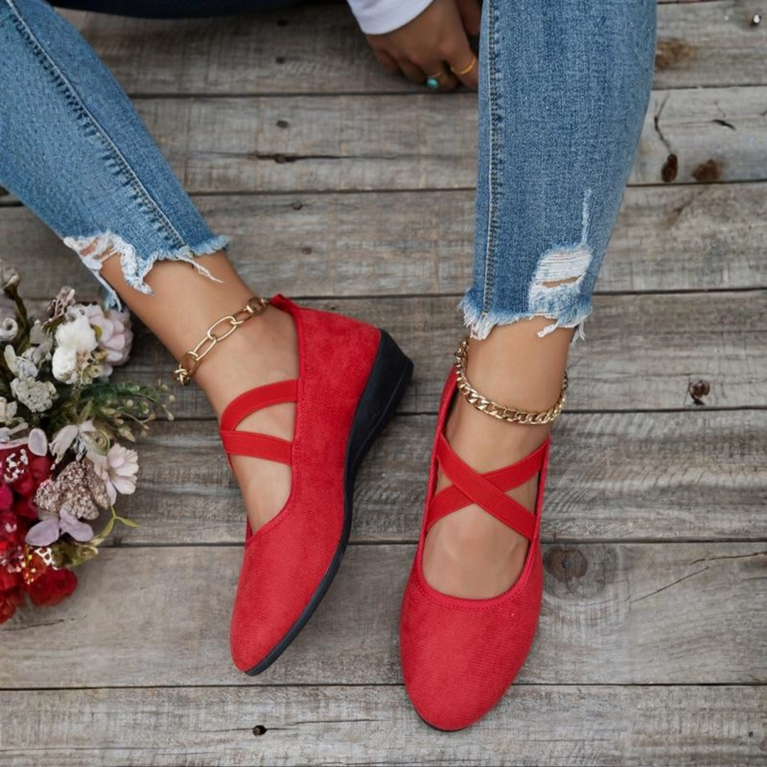 Emily | Stängda Kilklackar med Slip-On Design 2