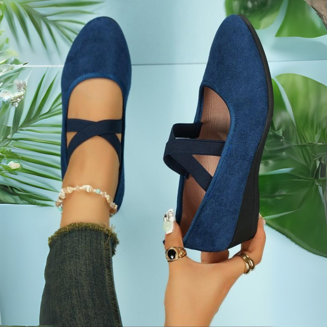 Emily | Stängda Kilklackar med Slip-On Design 3