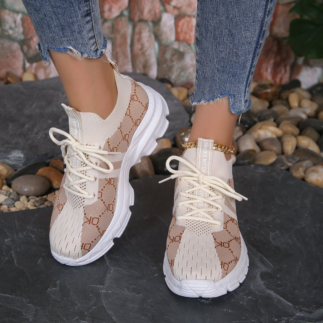 Emma | Andningsbara Sneakers med Snörning 2