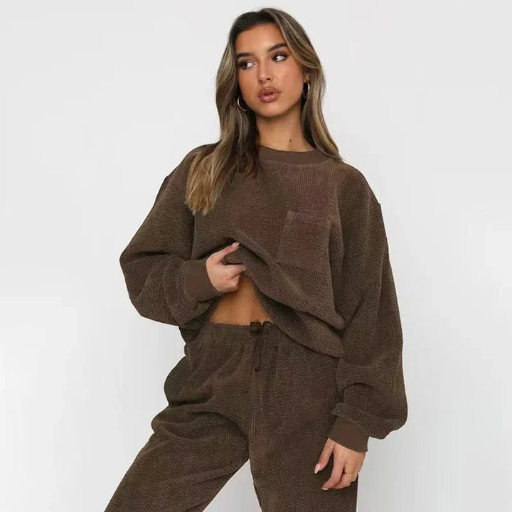 Emma | Avslappnad Manchester Set med Sweatshirt och Joggingbyxor 3