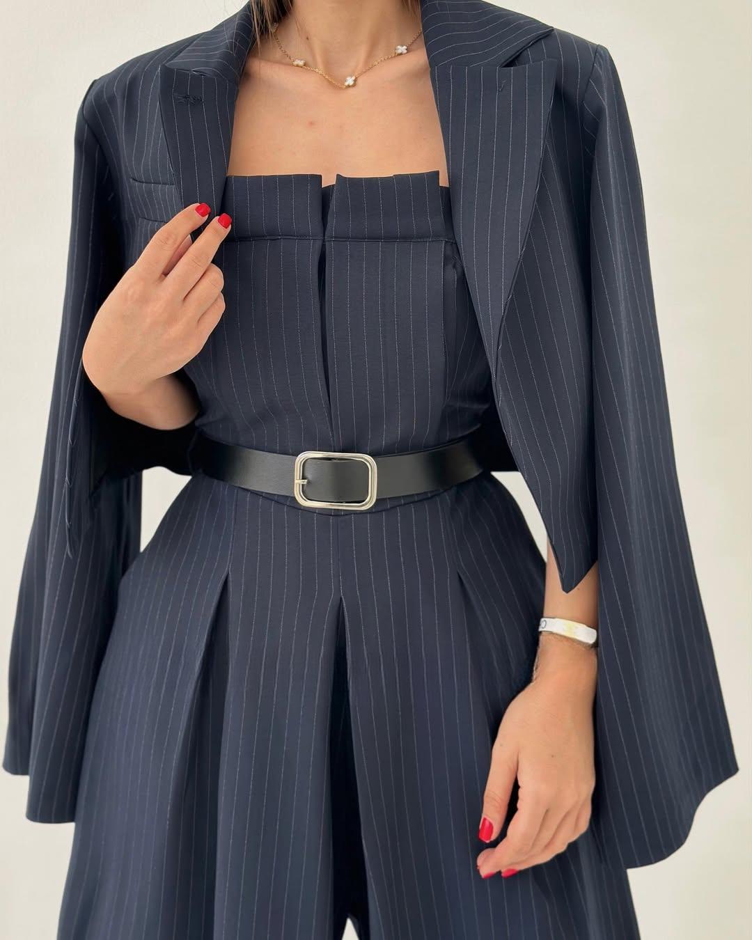 Emma | Elegant Bustier Jumpsuit Med Vida Byxor Och Matchande Jacka 6