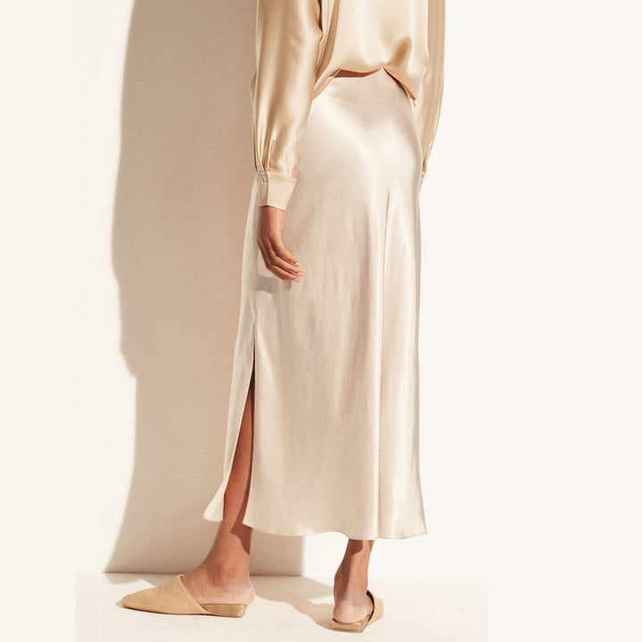 Emma | Elegant Hög Midja Kjol med Sned Slits 2