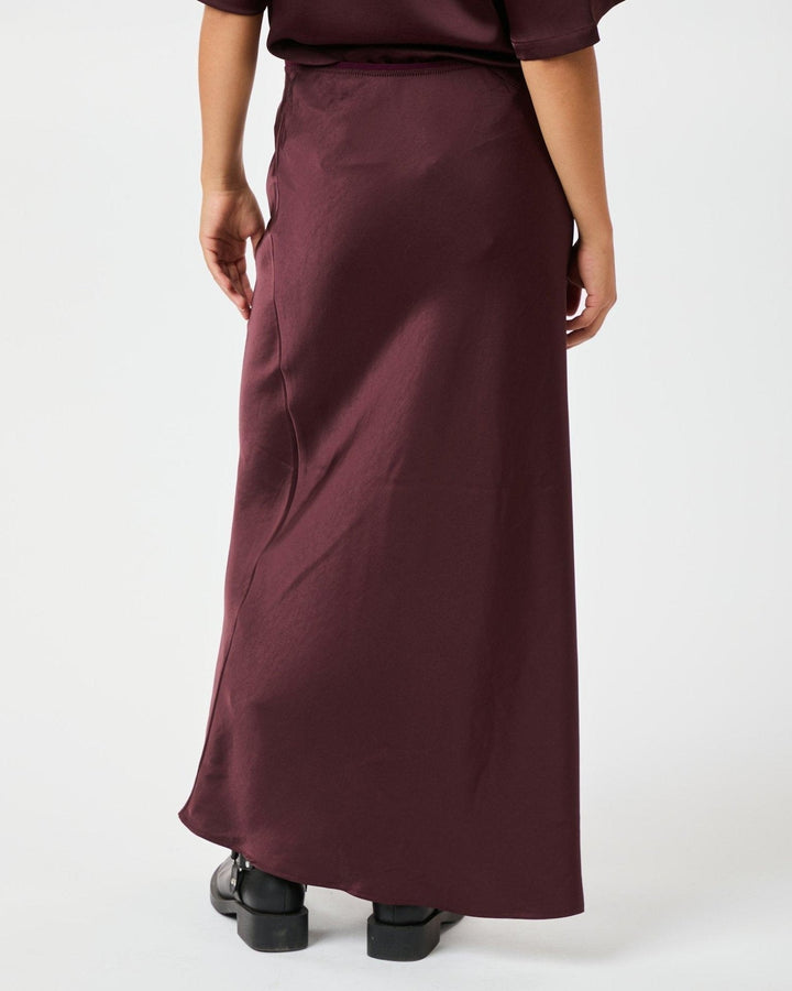 Emma | Elegant Hög Midja Satin Kjol 4