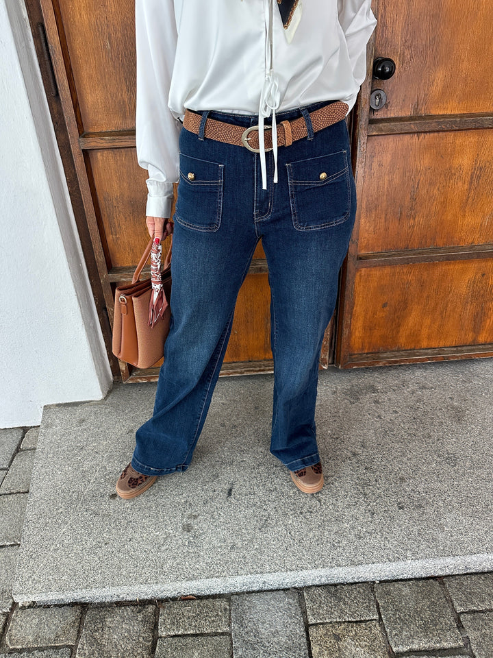Emma | Elegant Hög Midja Vida Ben Jeans 3