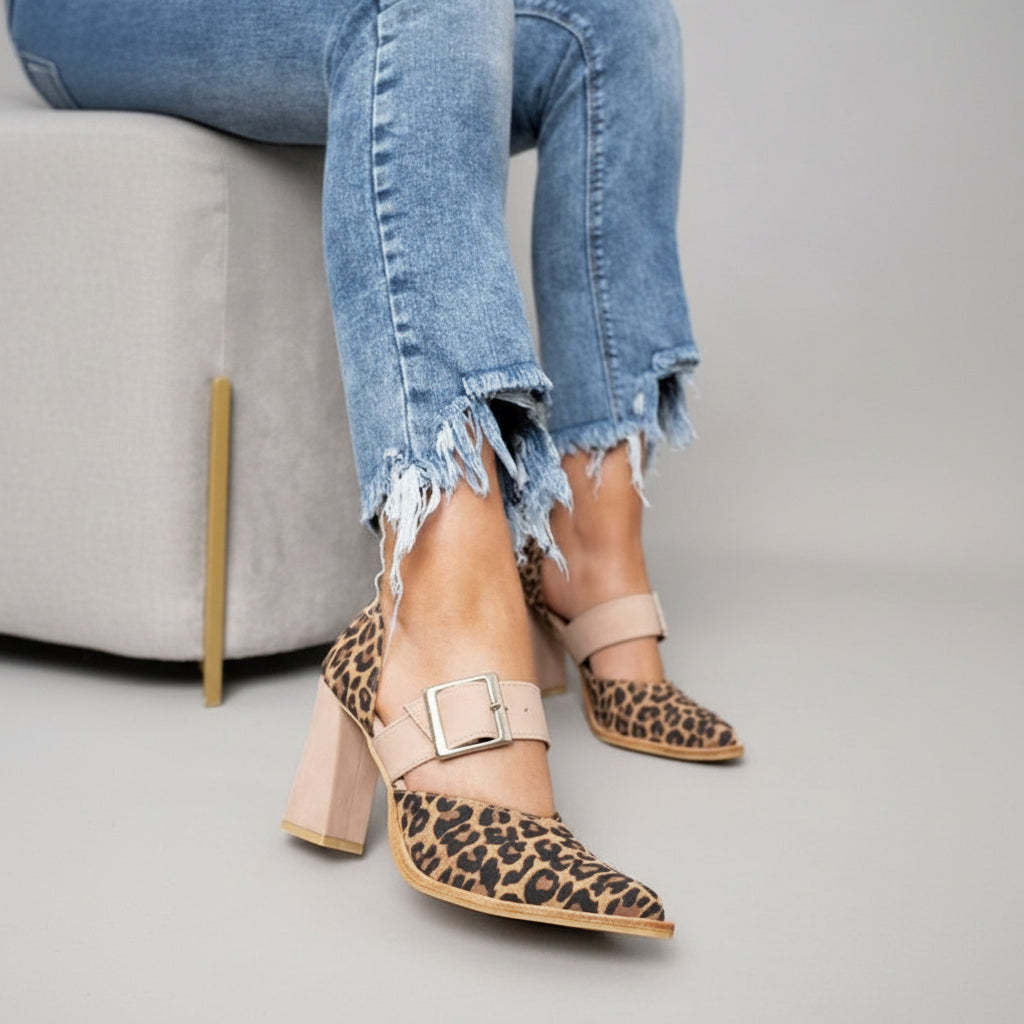 Emma | Elegant Högklackade Pumps med Spetsig Tå 1