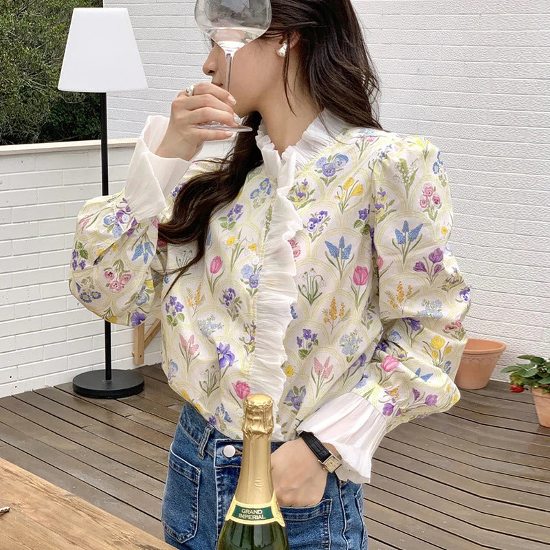 Emma | Elegant Höstblus med Polokrage och Volanger 2