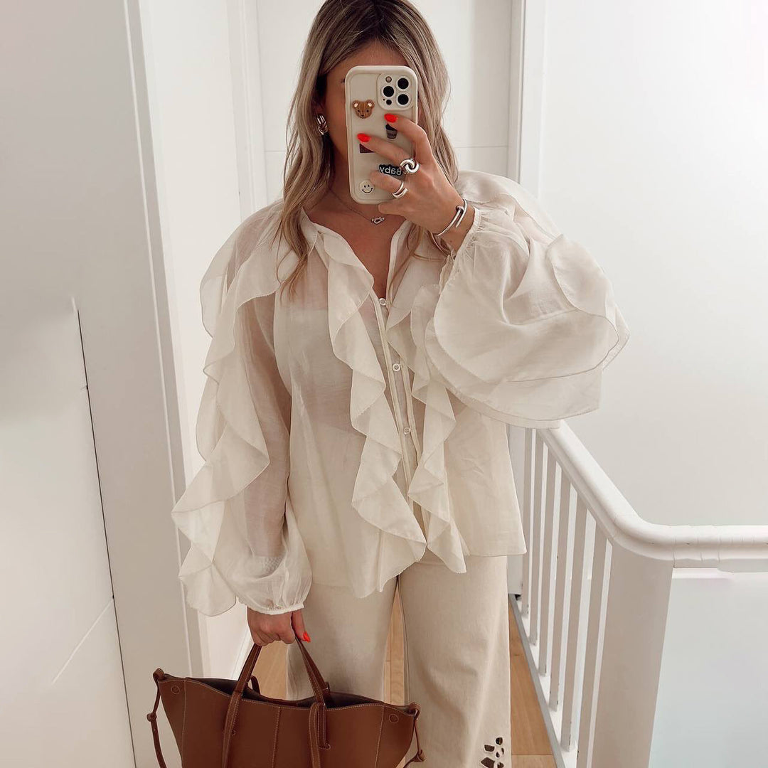 Emma | Elegant Långärmad Blus med Volangdetaljer 2