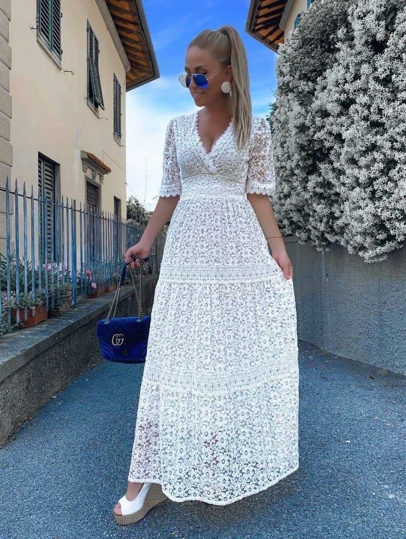 Emma | Elegant Spetsklänning för Sommar 0