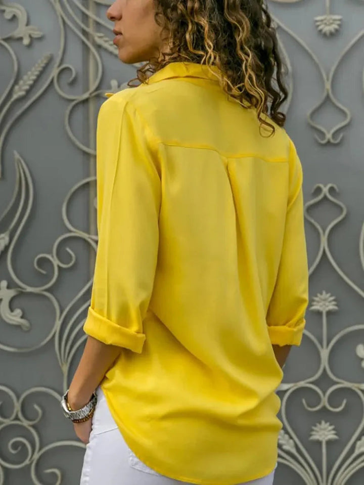 Emma | Elegant V-Hals Blus med Långärmar 5