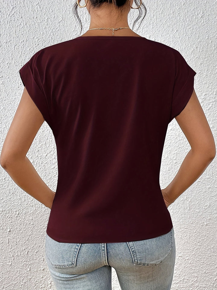 Emma | Elegant V-ringad T-shirt med Korta Ärmar 8