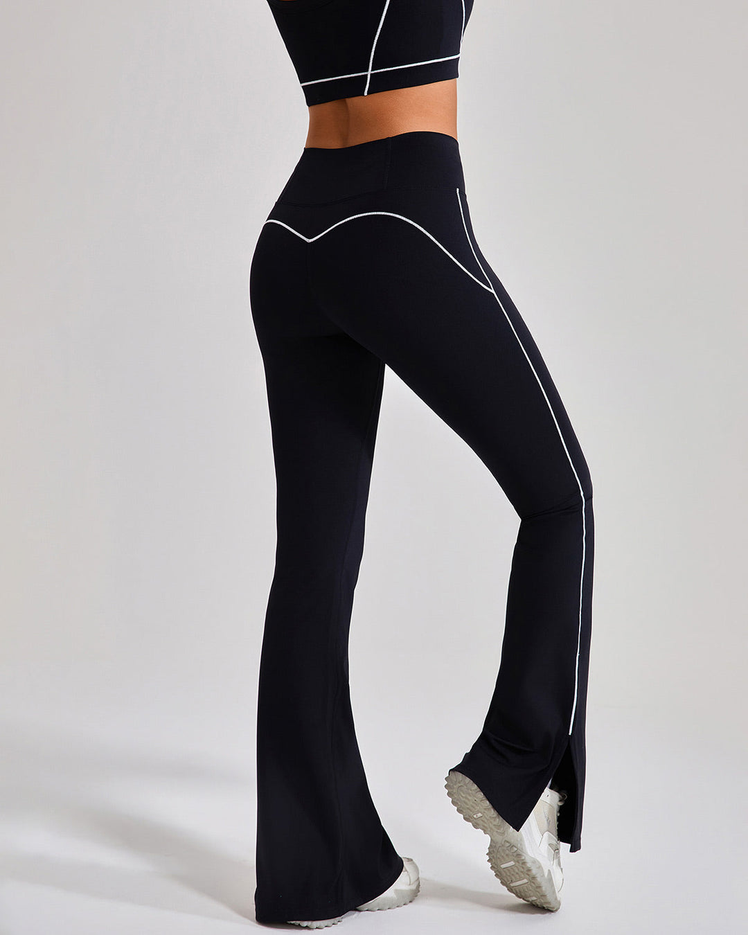 Emma | Hög Midja Utsvängda Leggings med Delade Slitsar 1