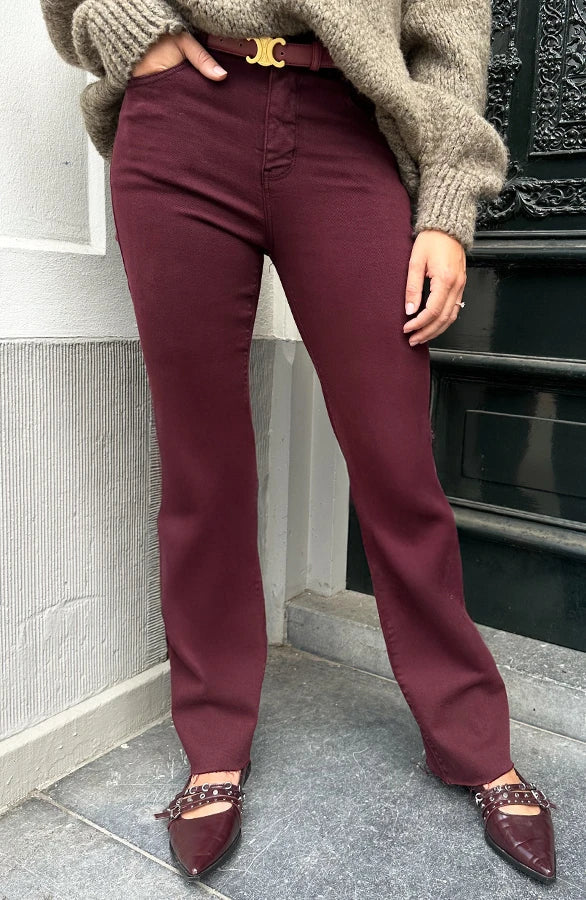Emma | Hög Midja Vida Ben Jeans 4