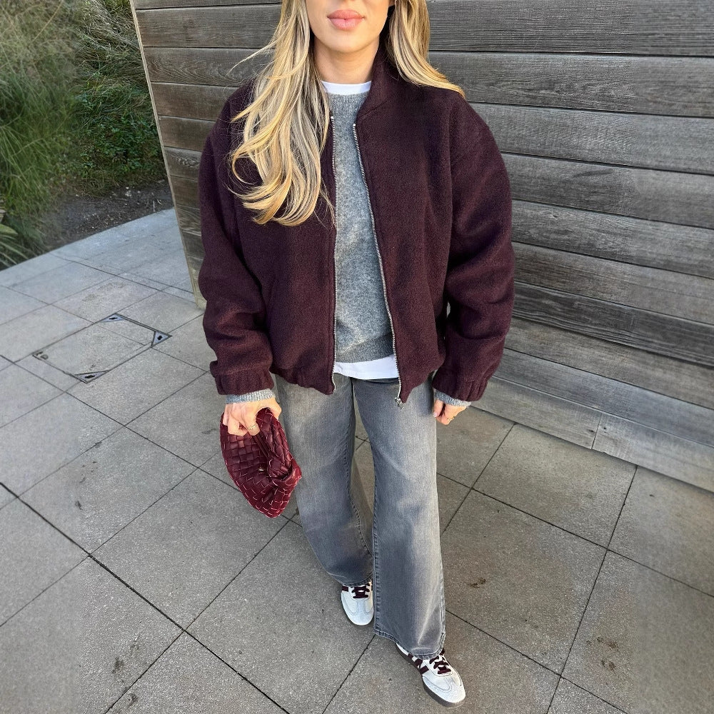 Emma | Kort Stretchig Höstjacka med Pärldetaljer 0