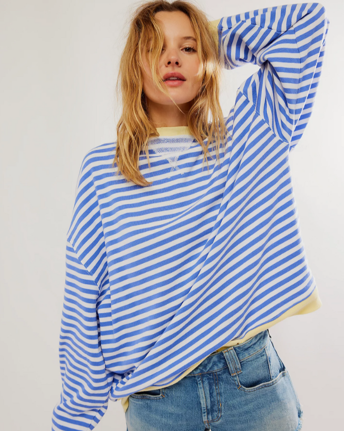 Emma | Randig Slim Fit Tröja med Rund Halsringning 1