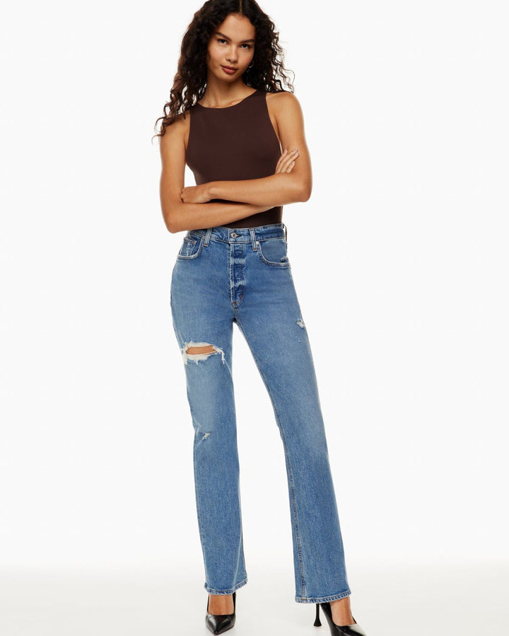 Emma | Trendiga Högmidjade Jeans med Raka Ben 2