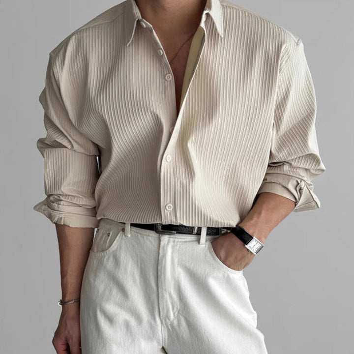Ethan | Elegant Plisserad Herrskjorta Med Minimalistisk Design 3