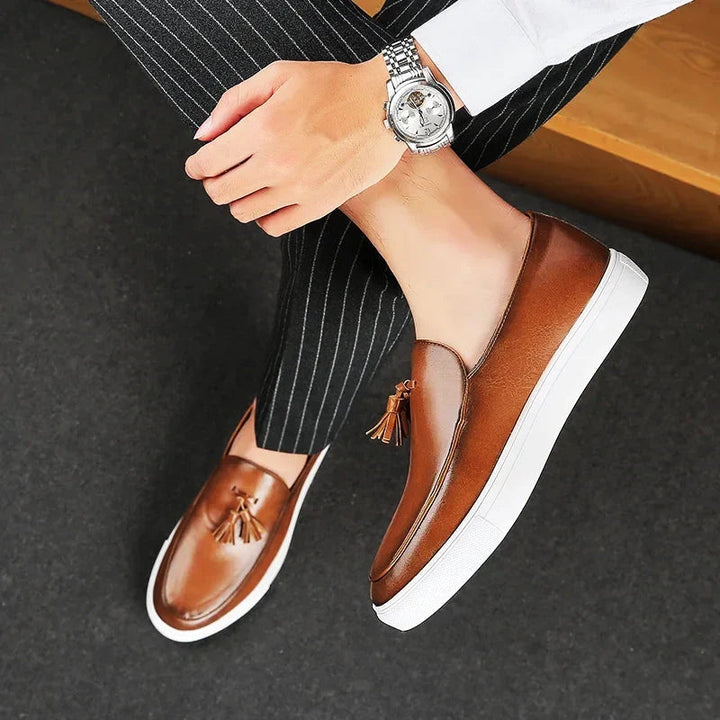 Ethan | Elegant Slip-On Herrloafers Med Tofsdetaljer 6