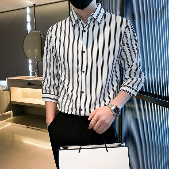 Ethan | Modern Randig Långärmad Herrskjorta Med Fyrkantig Krage 8