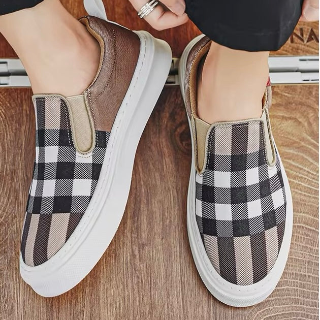 Ethan | Modern Rutmönstrade Slip-On Sneakers för Herr 4
