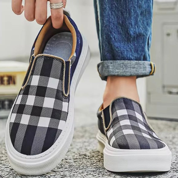 Ethan | Modern Rutmönstrade Slip-On Sneakers för Herr 8