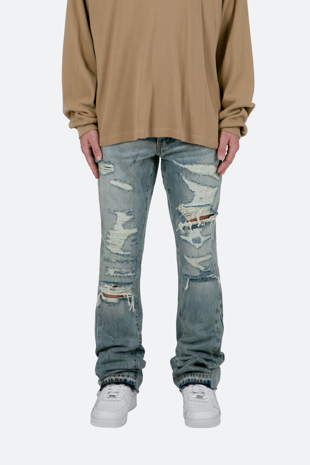 Ethan | Trendiga Utsvängda Jeans i Tvättad Blå Denim 2