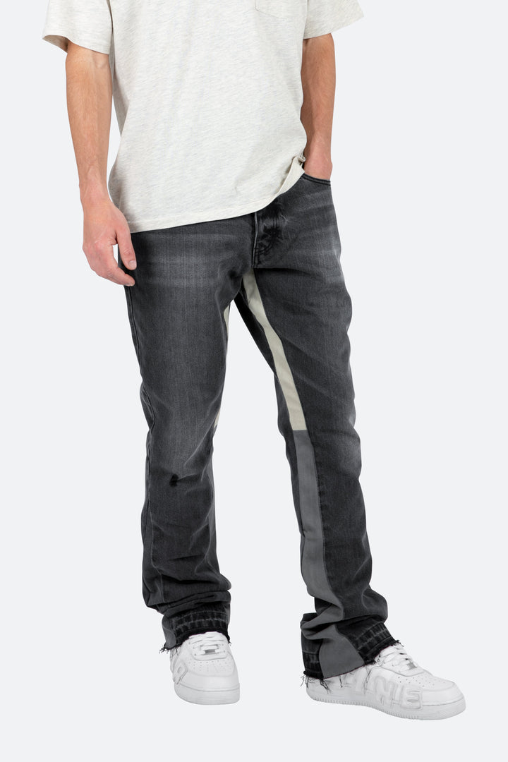Ethan | Tvättad Svart Flare Jeans Med Kontrastpaneler 0