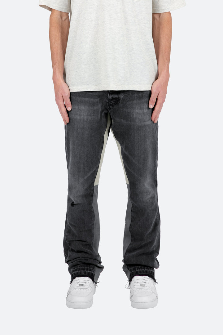 Ethan | Tvättad Svart Flare Jeans Med Kontrastpaneler 1
