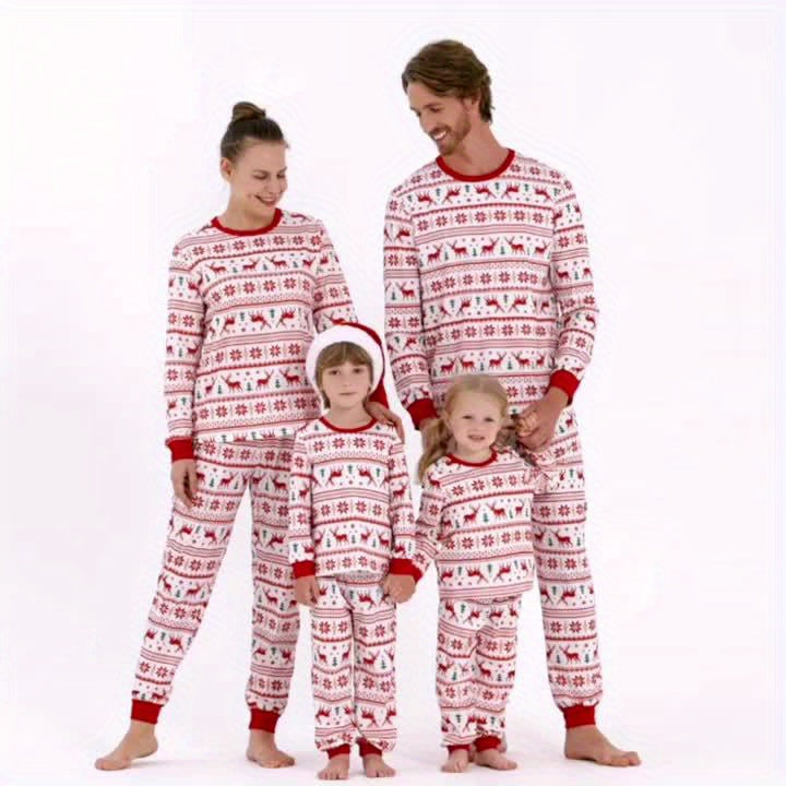 Familjejulpyjamas | Ren-tema Set i Mjukt Material | Långärmad Design för Mysiga Julminnen 0