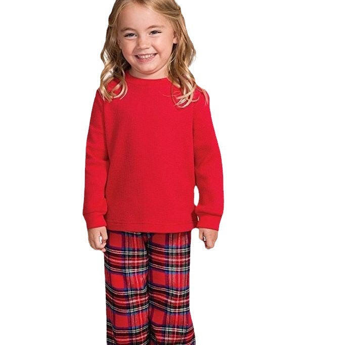 Familjejulpyjamas | Röd Matchande Julpyjamas med Mjuk T-Shirt och Rutiga Byxor | Bekväm Design för Mysiga Julnätter 5